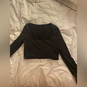 Black square neck long-sleeve